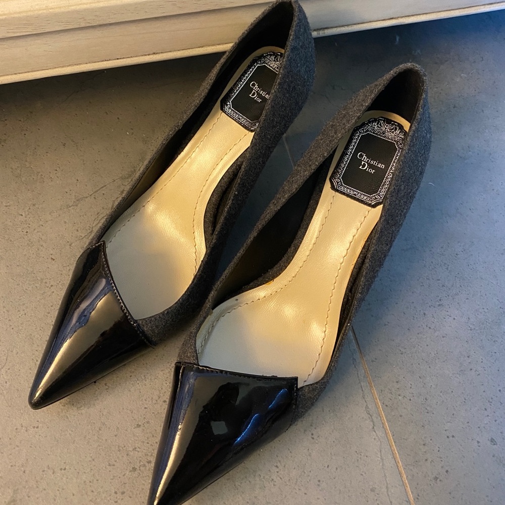 Dior grey wool blend with black penitent leather pointed toe pumps 5.5cm heels